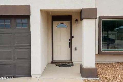 11740 Flor Celosia, Socorro, TX 79927