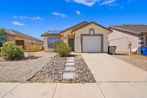 7365 Mesquite Flor Dr, El Paso, TX 79934