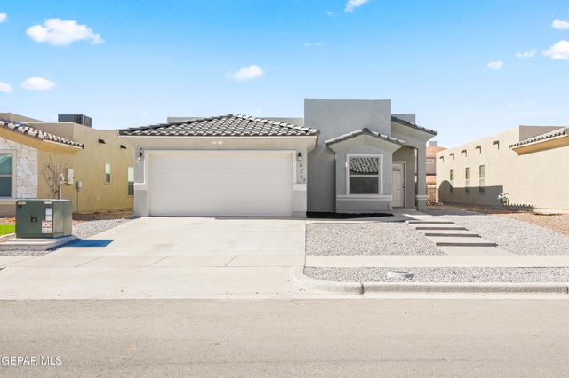 629 Cedarwood Dr, El Paso, TX 79928