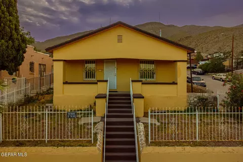 1863 Kentucky St, El Paso, TX 79930