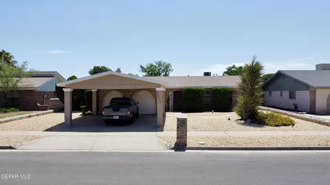 3460 Running Deer Dr, El Paso, TX 79936