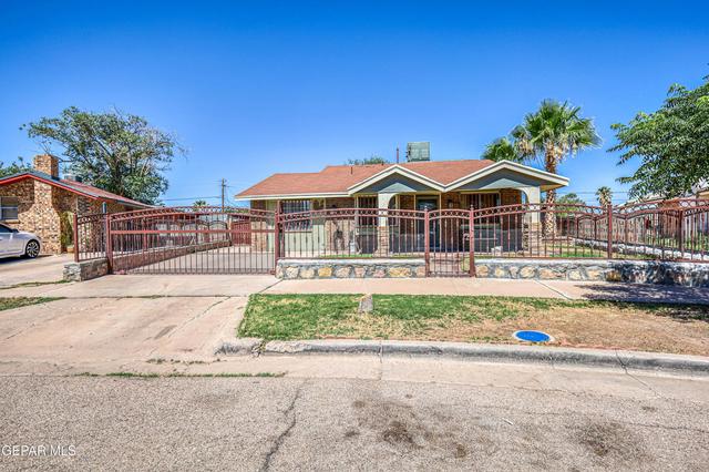 9724 Staubach Dr, El Paso, TX 79927