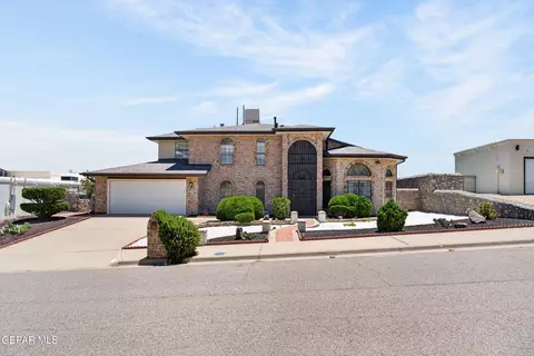 8536 Mountain Ash Dr, El Paso, TX 79904
