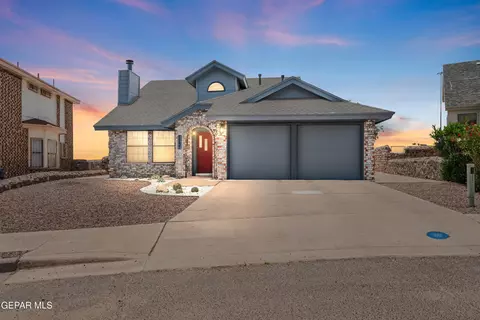 7737 Waterhouse Dr, El Paso, TX 79912
