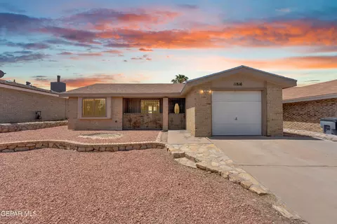 11816 Tracy Austin Ln, El Paso, TX 79936