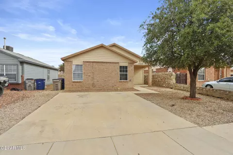 12240 Tierra Cadena Dr, El Paso, TX 79938