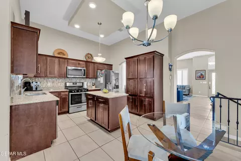 Kitchen - 6068 Rivet Pl, El Paso, TX 79932 photo 4 of 4