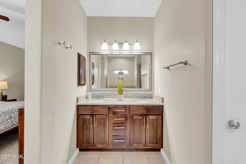 Bath - 6068 Rivet Pl, El Paso, TX 79932 photo 3 of 6