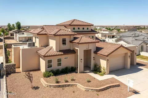 972 Pellegrino Ave, El Paso, TX 79932