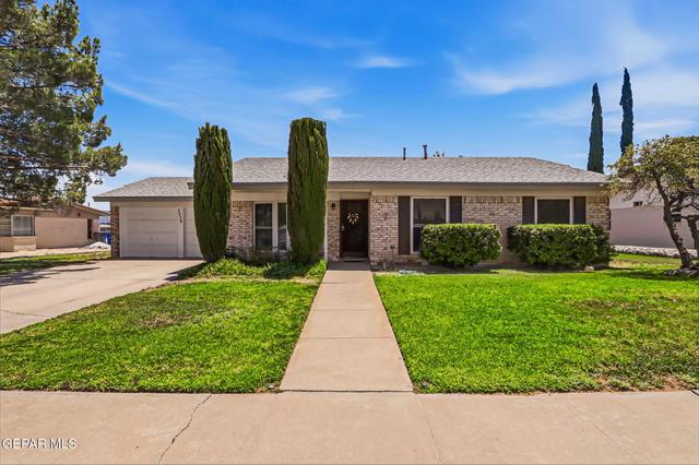3336 Edgerock Dr, El Paso, TX 79935
