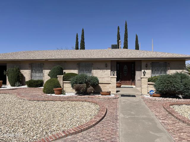 10601 Causeway Dr, El Paso, TX 79935