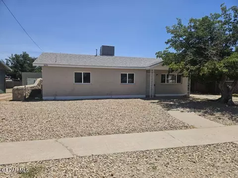 8656 Mount Whitney Dr, El Paso, TX 79904