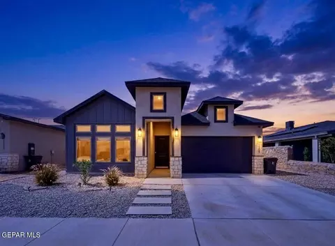 1109 Bronze Hill Ave, Santa Teresa, NM 88008