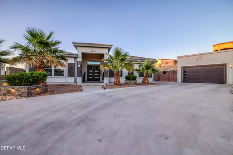 1690 Hough Way, El Paso, TX 79911