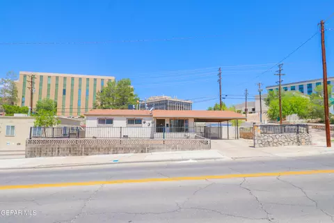945 N Clark Dr, El Paso, TX 79905
