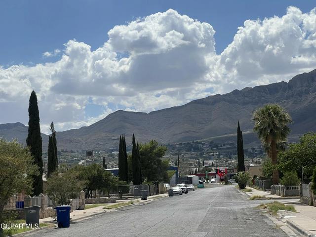 4621 Sierra Vista Dr, El Paso, TX 79904