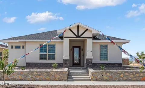 929 Aqueduct Ave, El Paso, TX 79932