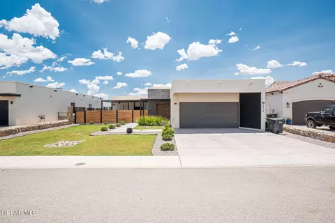 316 Rio Pinsaqui Ct, El Paso, TX 79932