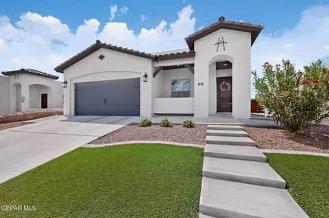 812 Coyote Melon Dr, Socorro, TX 79927