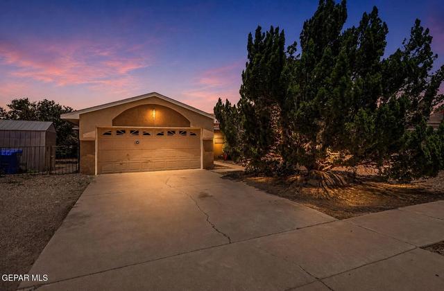4721 Rio Vista Dr, Las Cruces, NM 88007