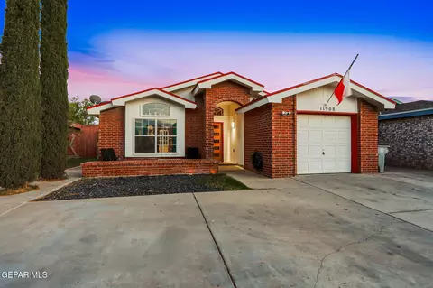11908 Kings Crest Dr, El Paso, TX 79936