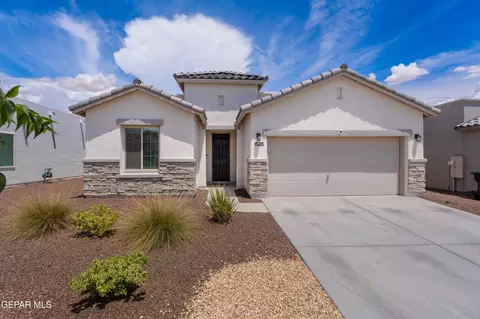 828 Paseo Solar Dr, El Paso, TX 79928