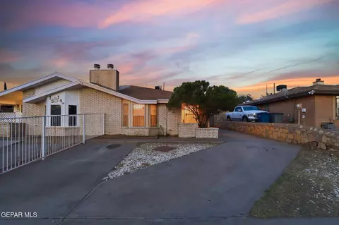 1514 Greg Powers Dr #A, El Paso, TX 79936