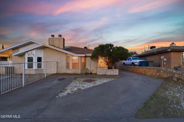 1514 Greg Powers Dr #A, El Paso, TX 79936