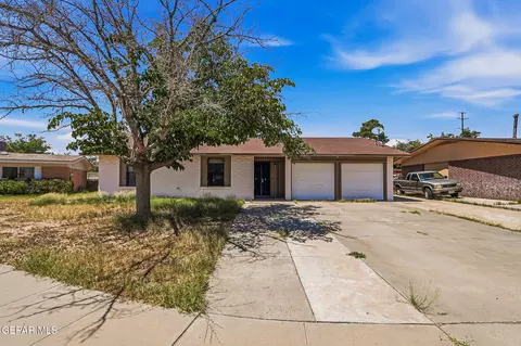 2617 Aquatic Ln, El Paso, TX 79936