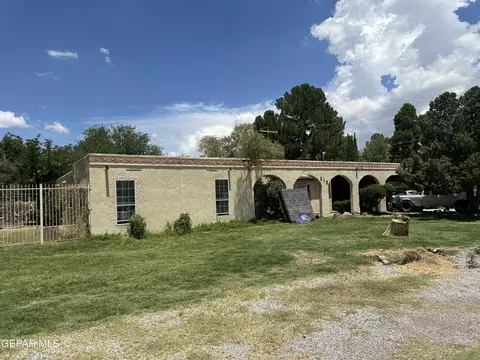 215 Hermosa Ln, El Paso, TX 79922