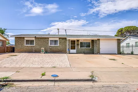 5404 Raymond Telles Dr, El Paso, TX 79924
