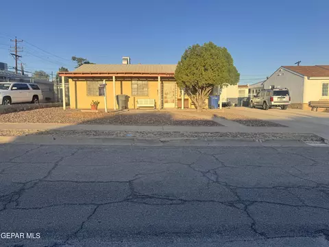 828 Olson St, El Paso, TX 79903