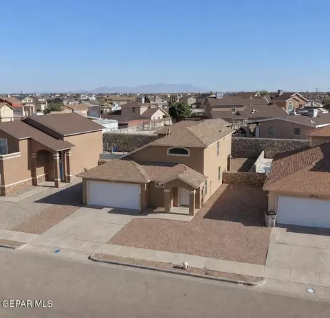 11809 Mesquite Lake Ln, El Paso, TX 79934