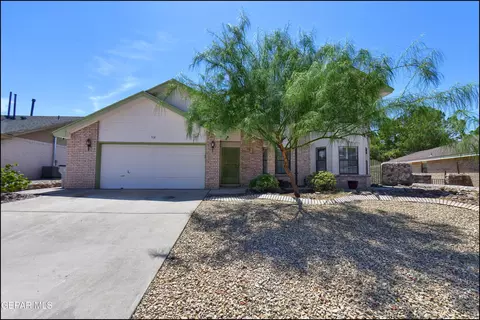 708 Villa Flores Dr, El Paso, TX 79912