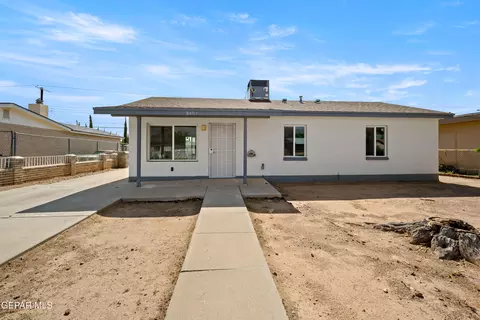 8404 Mount Whitney Dr, El Paso, TX 79904