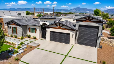 6324 Camino Pinon Pl, El Paso, TX 79932