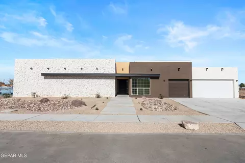5659 Rio Bonito Cir, El Paso, TX 79932