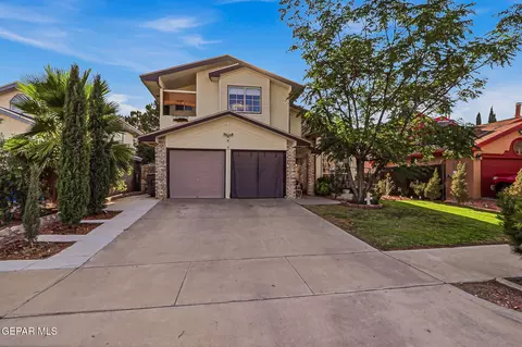 11161 Loma Grande Dr, El Paso, TX 79934
