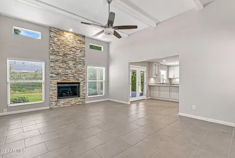Living - 744 El Parque Dr, El Paso, TX 79912 photo 4 of 5