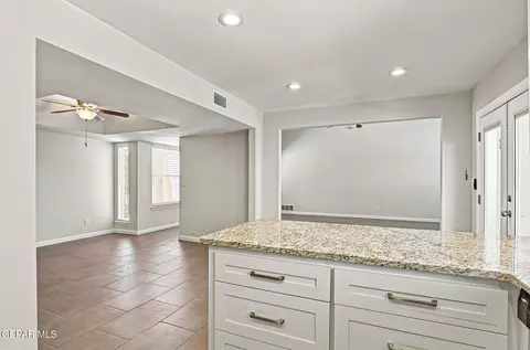 Kitchen - 744 El Parque Dr, El Paso, TX 79912 photo 10 of 10