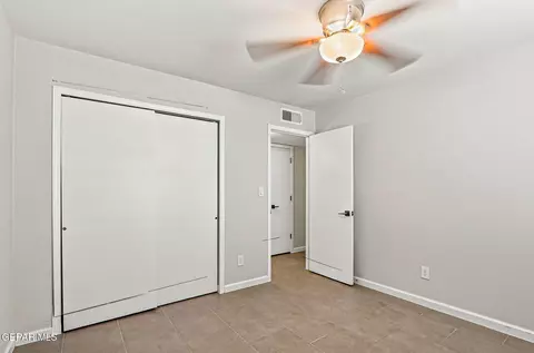 Bedroom - 744 El Parque Dr, El Paso, TX 79912 photo 4 of 7