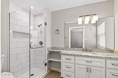 Bath - 744 El Parque Dr, El Paso, TX 79912 photo 5 of 6