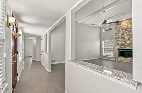 Entry Way - 744 El Parque Dr, El Paso, TX 79912 photo 4 of 6
