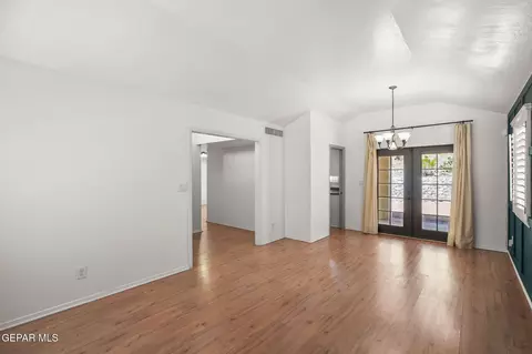 Living - 773 Villa Vanessa Dr, El Paso, TX 79912 photo 4 of 7
