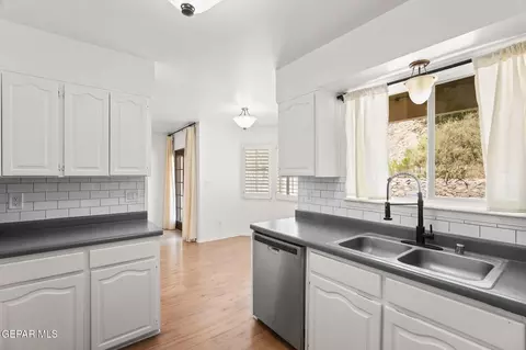 Kitchen - 773 Villa Vanessa Dr, El Paso, TX 79912 photo 5 of 5