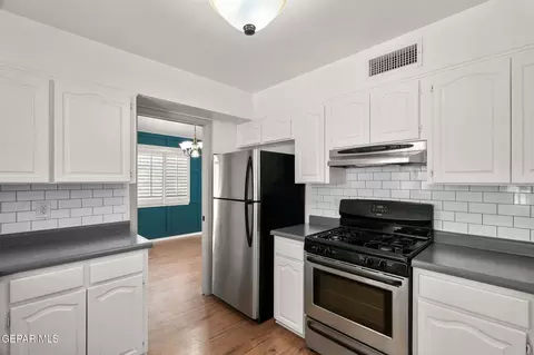 Kitchen - 773 Villa Vanessa Dr, El Paso, TX 79912 photo 4 of 5
