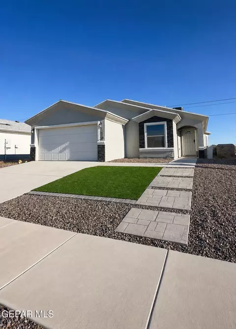 13800 Flora Vista Ave, Horizon City, TX 79928
