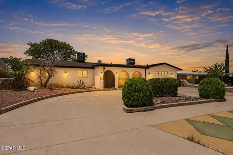 259 Crown Point Dr, El Paso, TX 79912