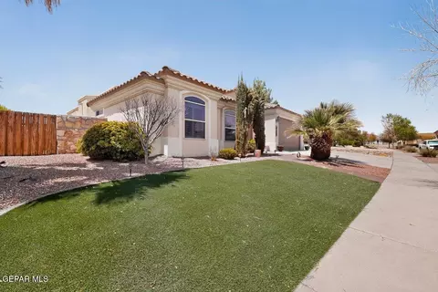 413 Emerald Shore Ln, El Paso, TX 79928