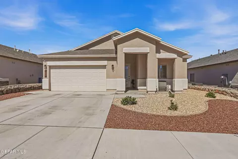 7413 White Cedar Pl, Canutillo, TX 79835